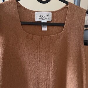Jessica Brown Top